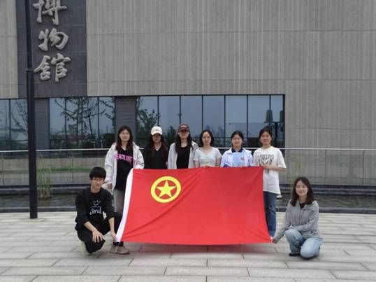 bv1946官网举办“法学传承端午韵，团日共筑法治魂”主题团日活动 (6)